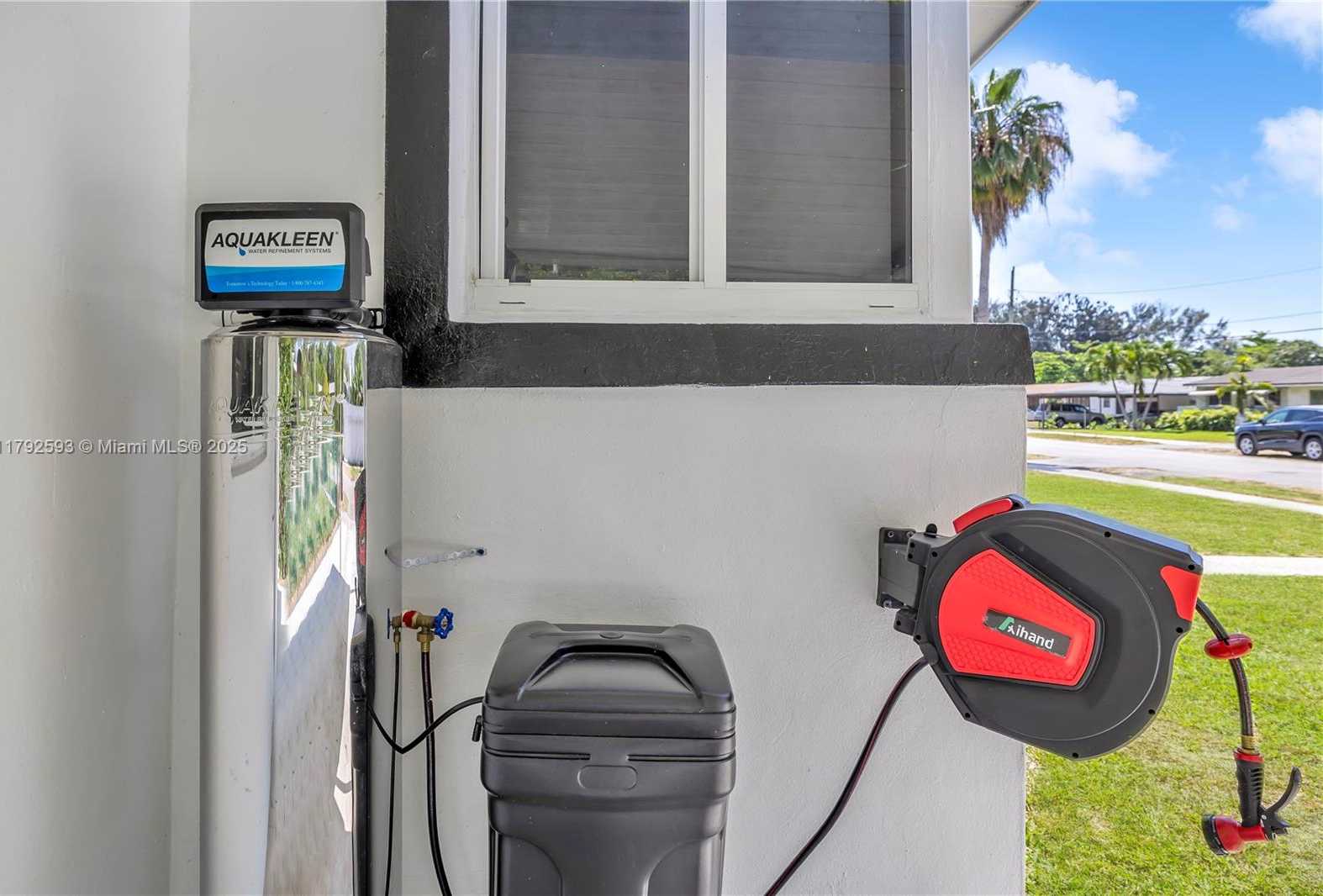 Small Image of 1361 NORTH WEST 98TH TER, Miami Number 27