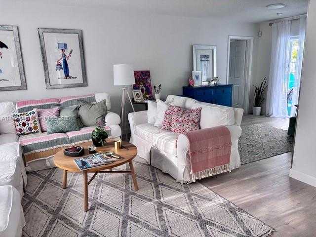 Small Image of 107 WINGED FOOT LN, Boca Raton Number 3