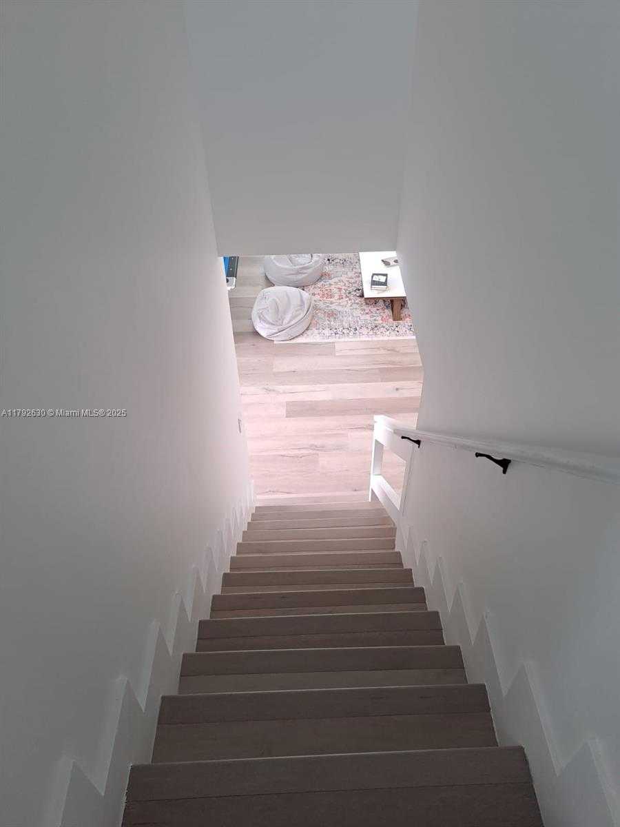 Small Image of 154 SEBRING DR, Tavernier Number 18
