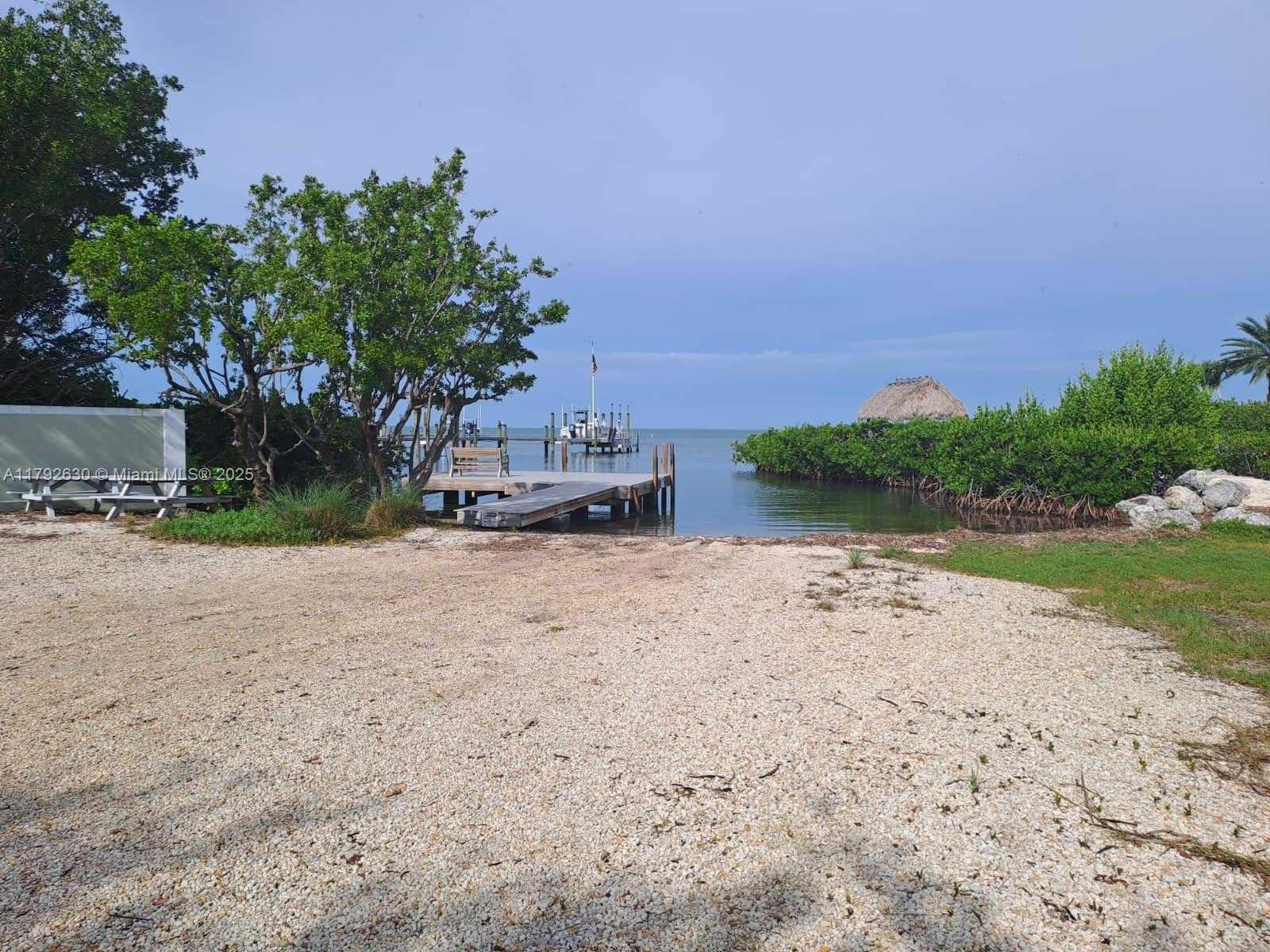 Small Image of 154 SEBRING DR, Tavernier Number 24