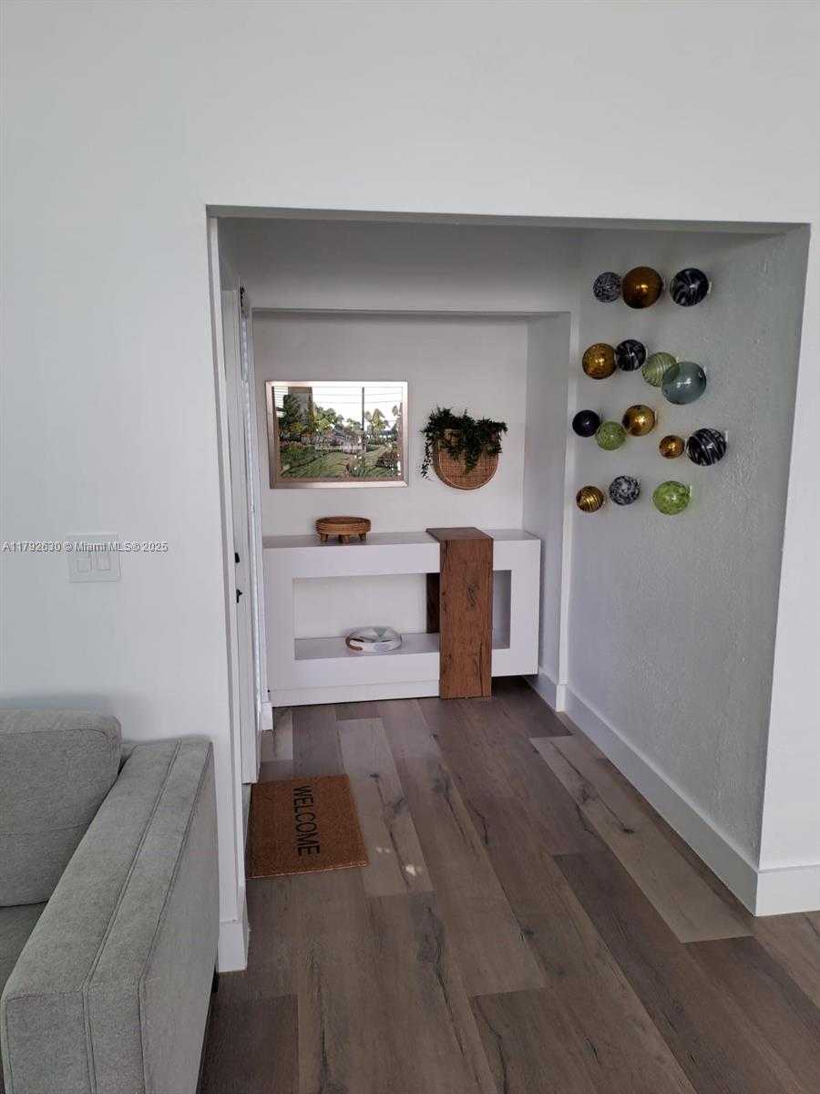 Small Image of 154 SEBRING DR, Tavernier Number 5