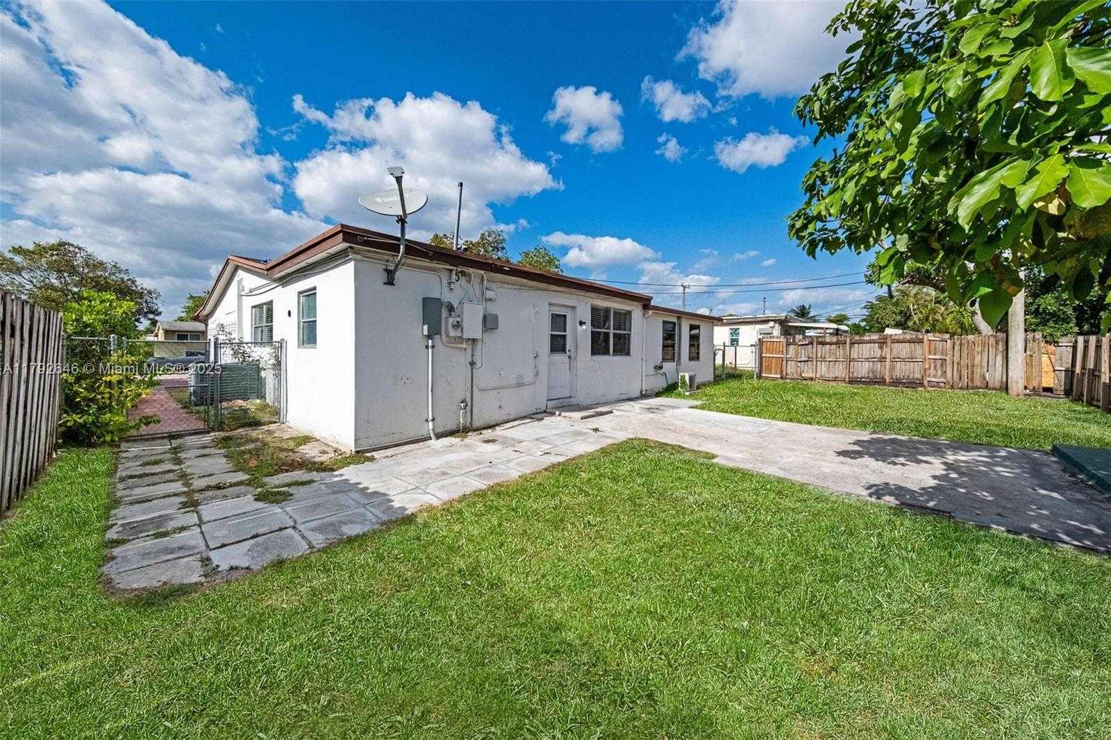 Small Image of 6808 SOUTH WEST 22ND CT, Miramar Number 12