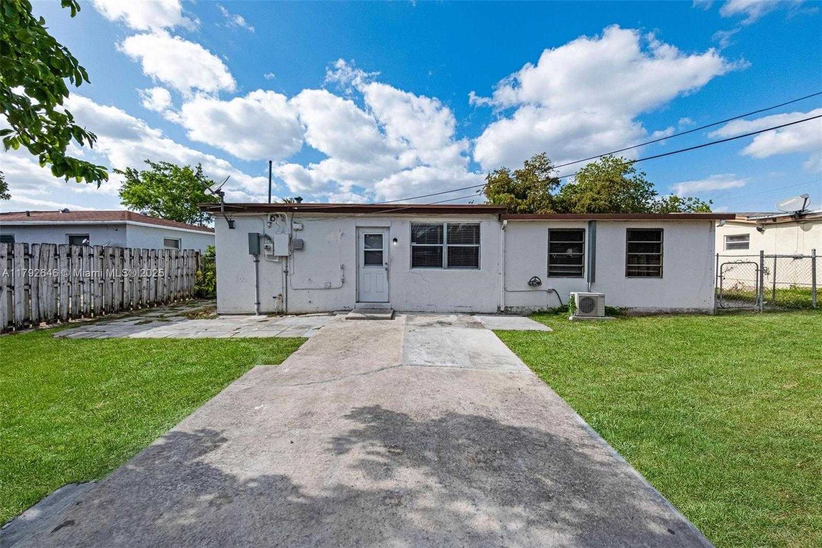 Small Image of 6808 SOUTH WEST 22ND CT, Miramar Number 14