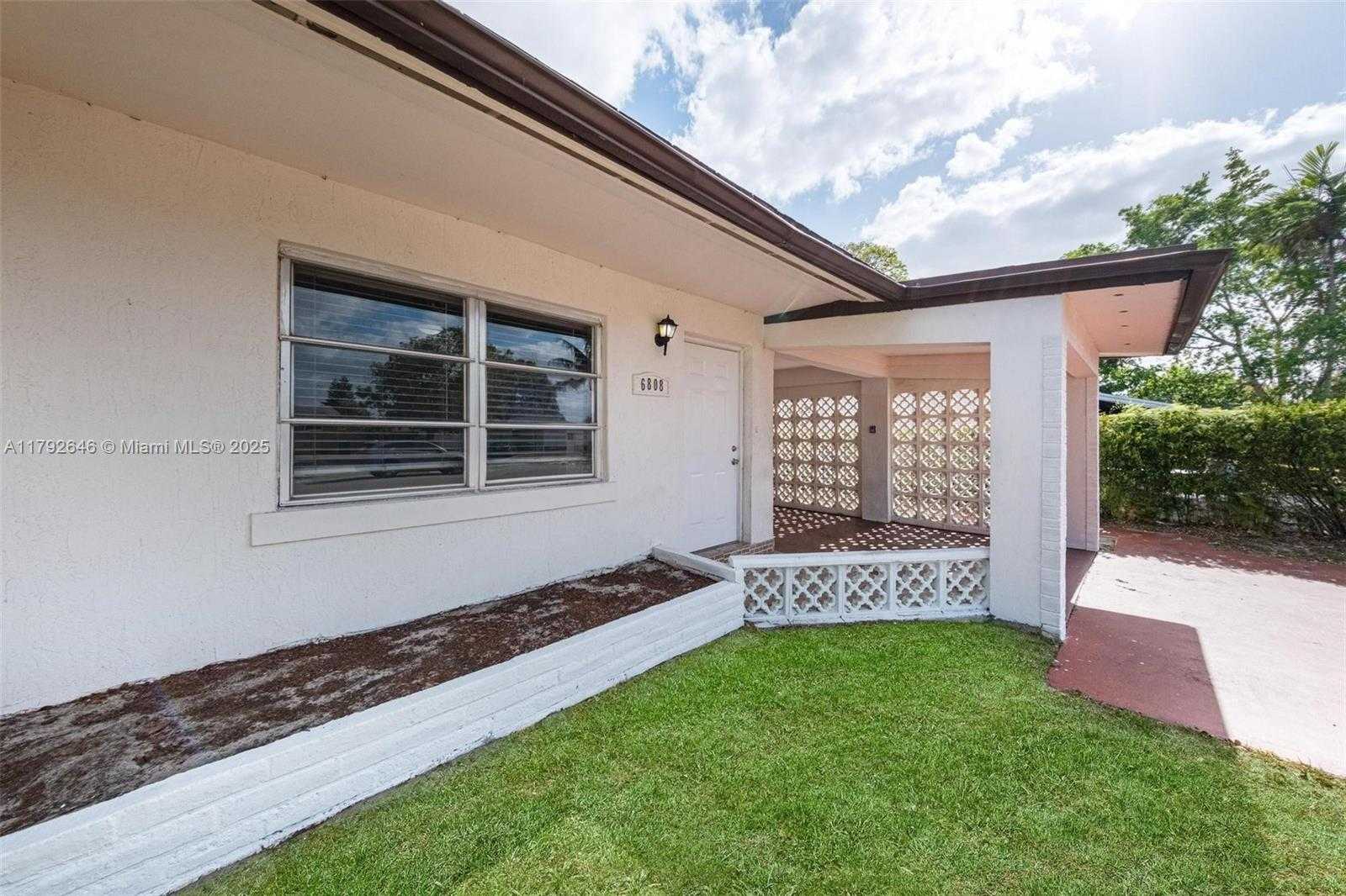 Small Image of 6808 SOUTH WEST 22ND CT, Miramar Number 18