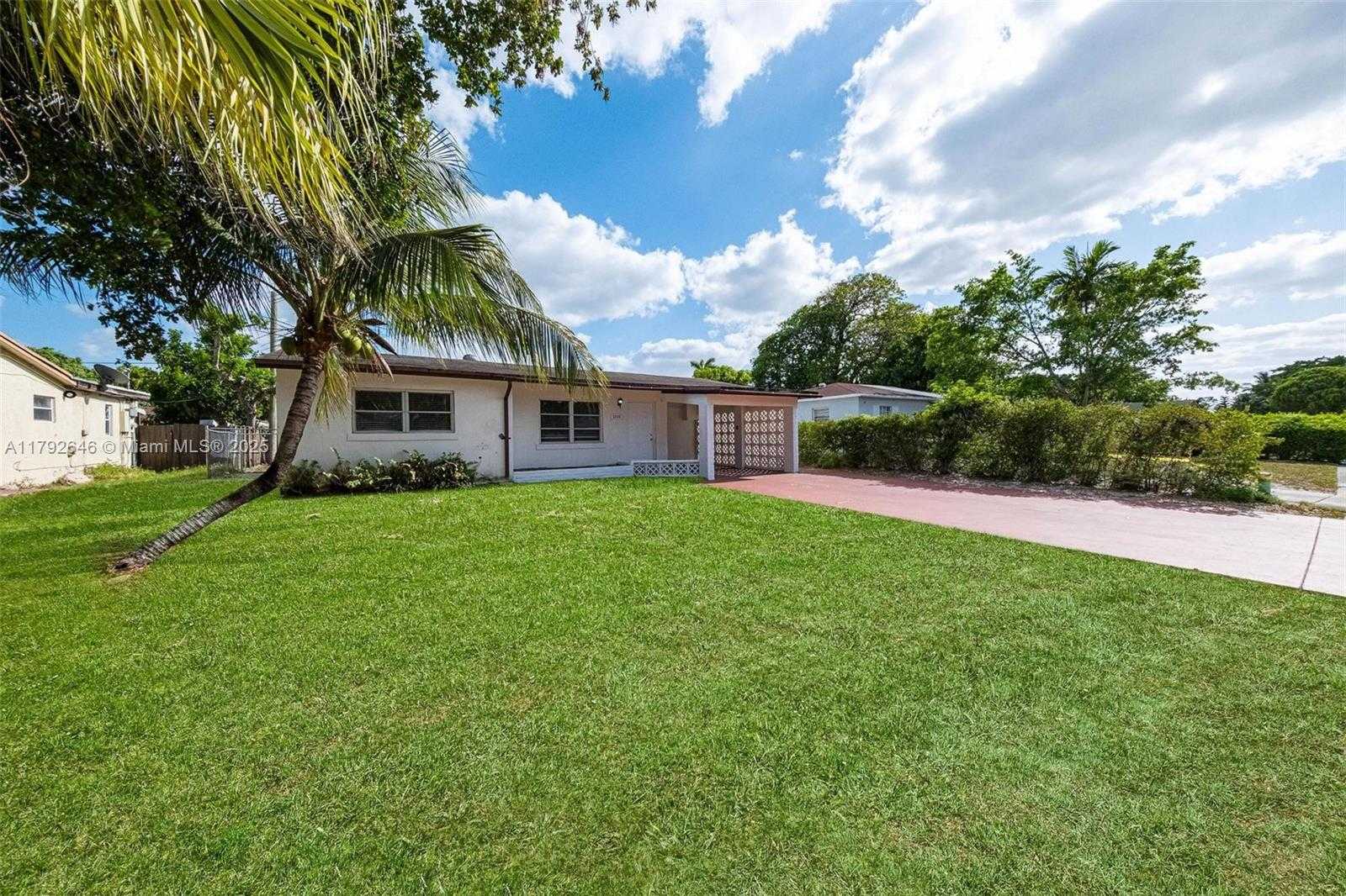 Small Image of 6808 SOUTH WEST 22ND CT, Miramar Number 2
