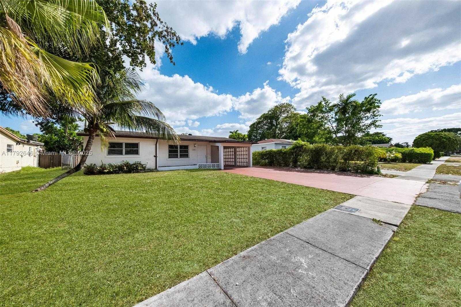 Small Image of 6808 SOUTH WEST 22ND CT, Miramar Number 3