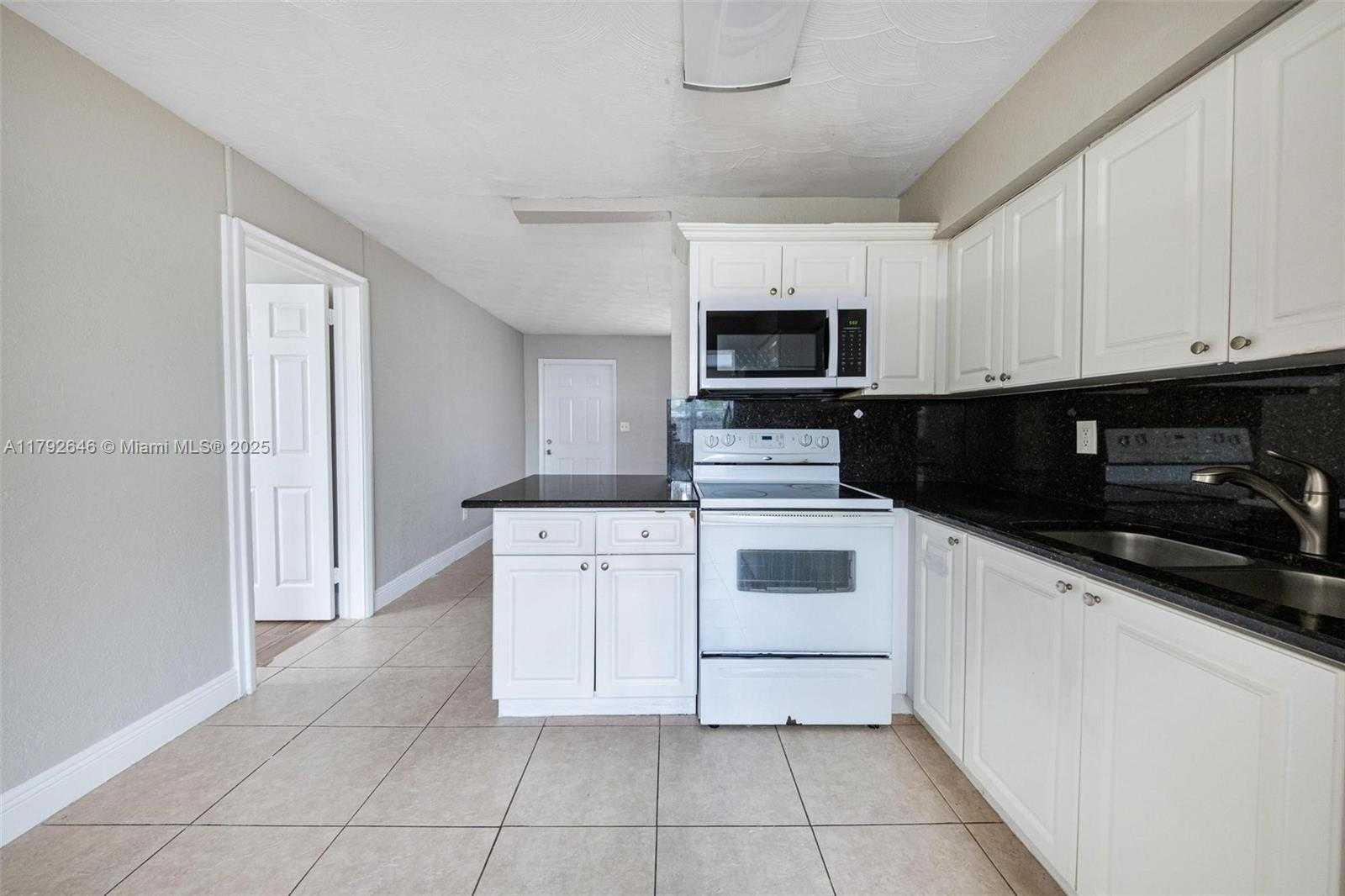 Small Image of 6808 SOUTH WEST 22ND CT, Miramar Number 33