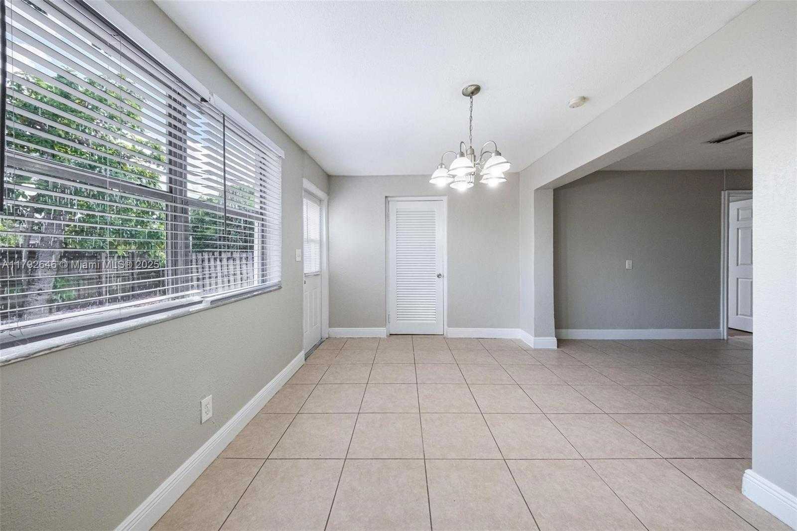 Small Image of 6808 SOUTH WEST 22ND CT, Miramar Number 40