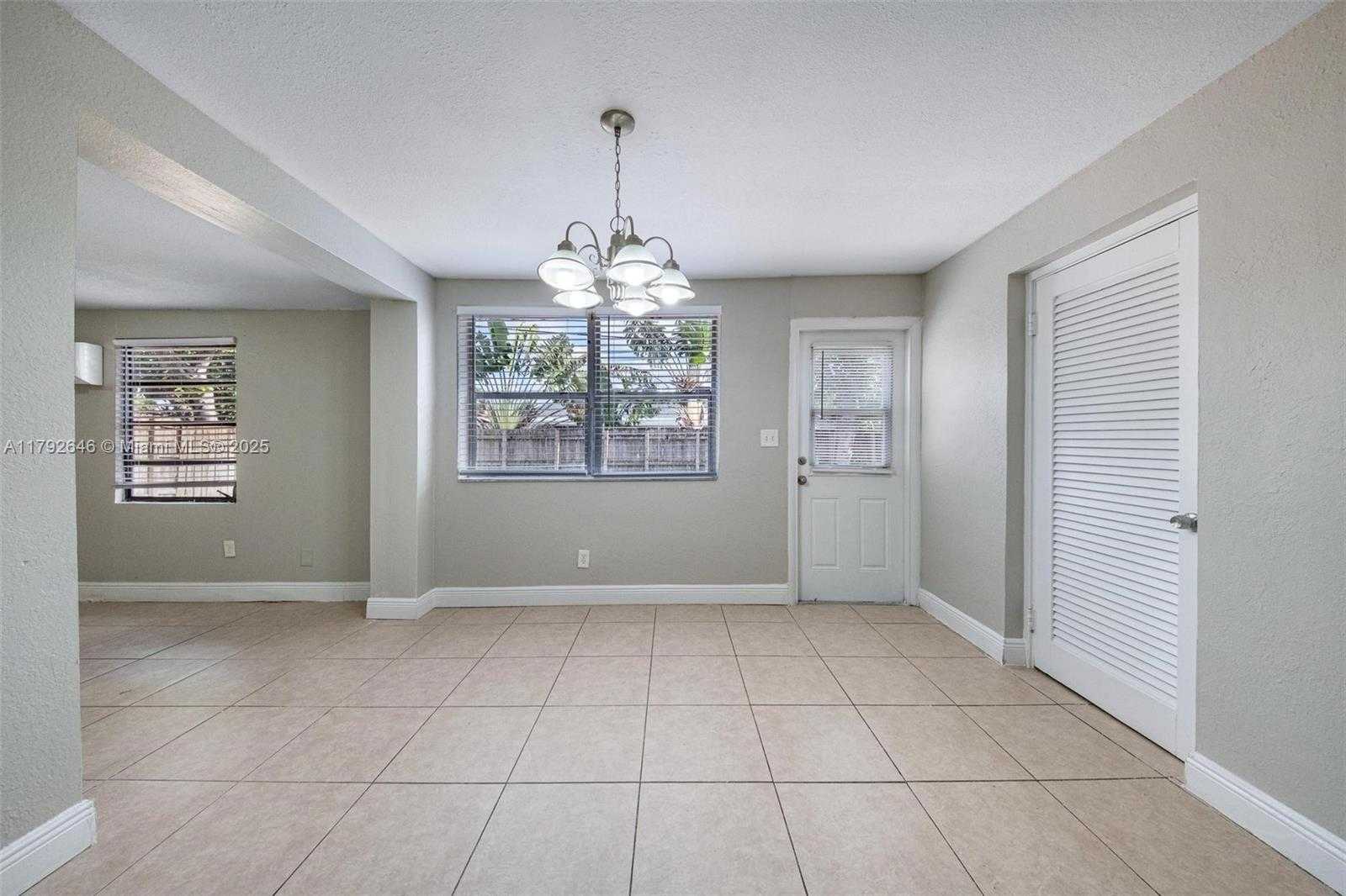 Small Image of 6808 SOUTH WEST 22ND CT, Miramar Number 41