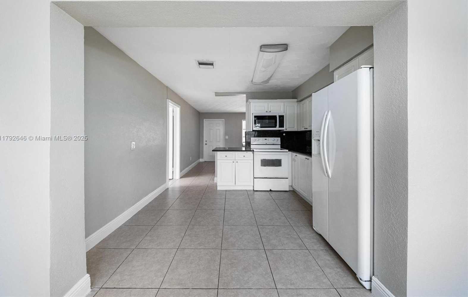 Small Image of 6808 SOUTH WEST 22ND CT, Miramar Number 43