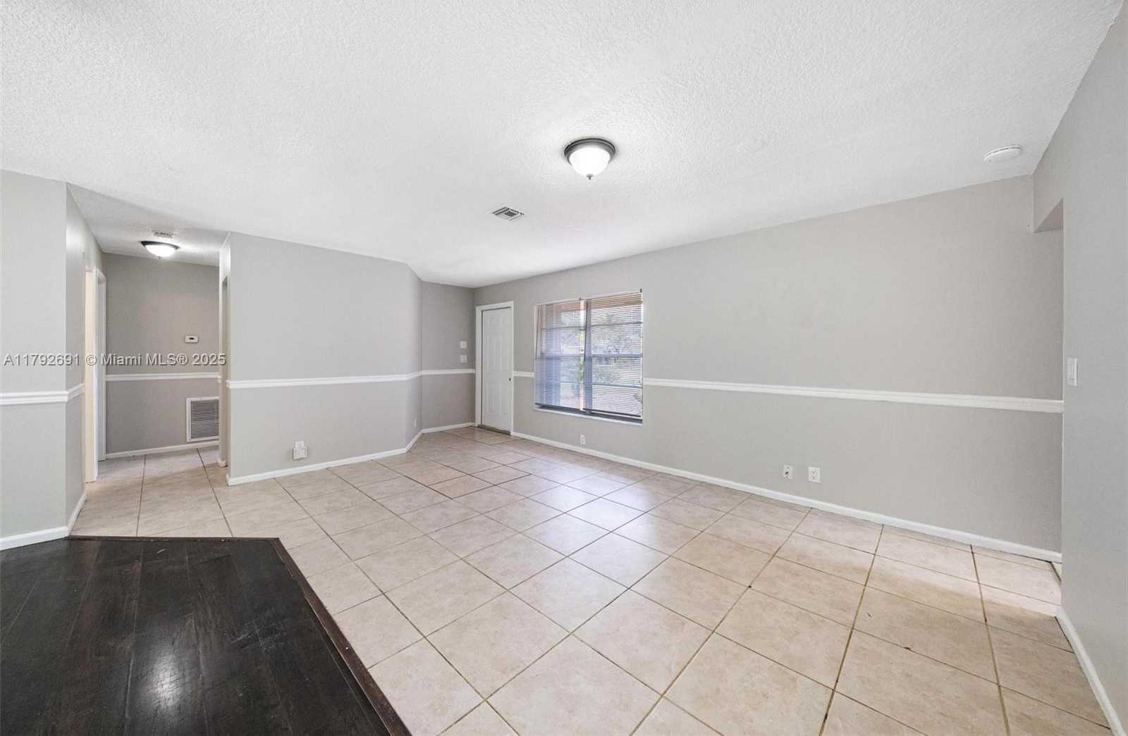 Small Image of 7717 SOUTH WEST 9TH ST, North Lauderdale Number 10
