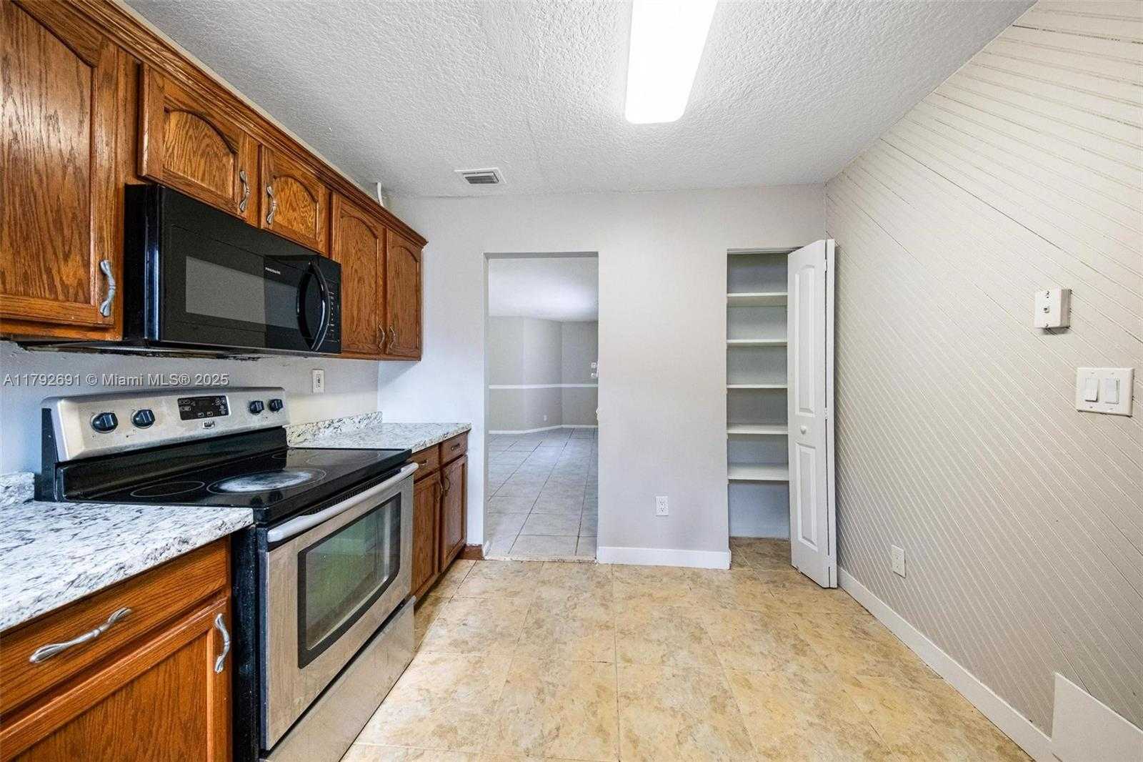 Small Image of 7717 SOUTH WEST 9TH ST, North Lauderdale Number 22