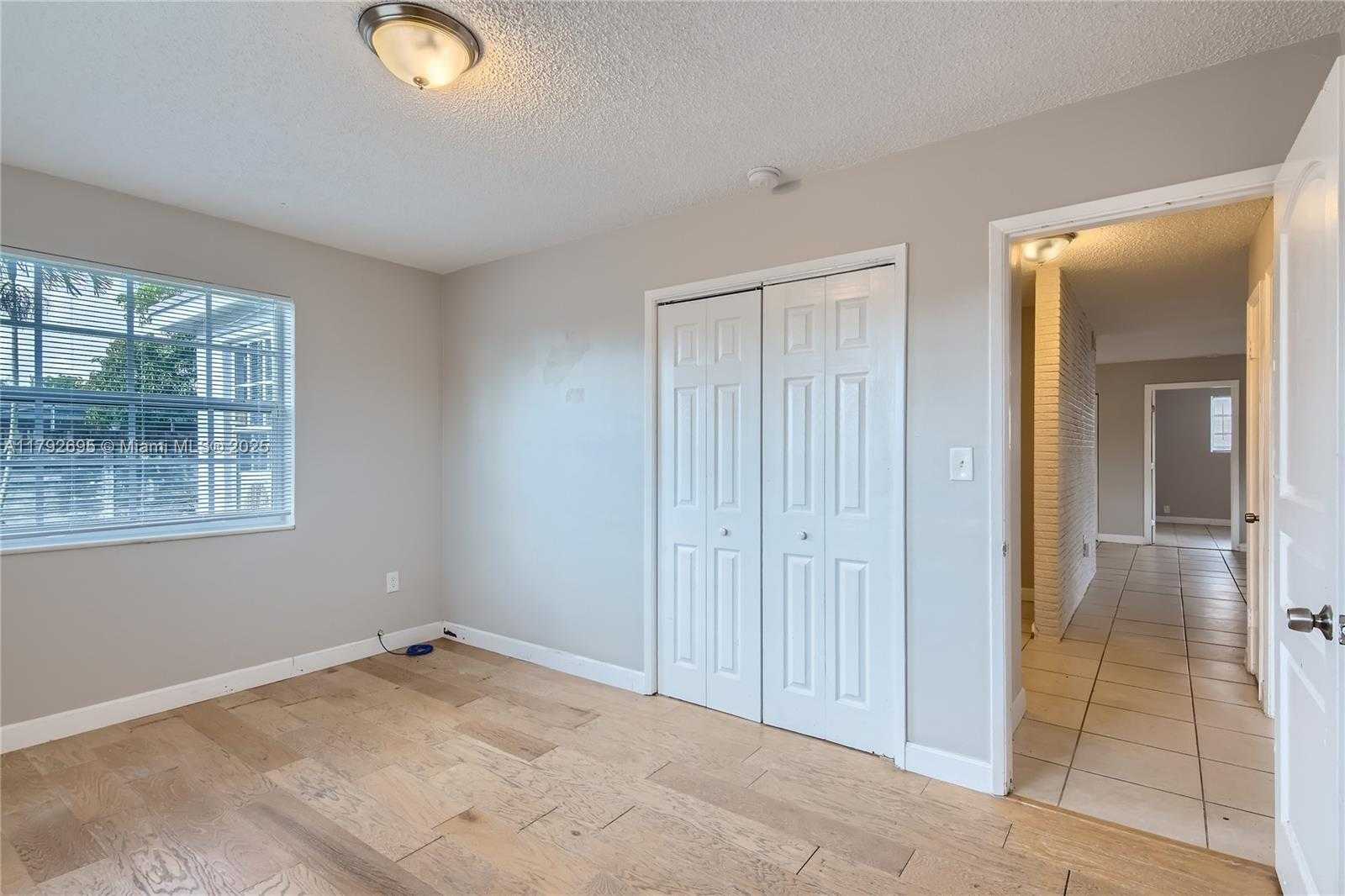 Small Image of 7740 SHALIMAR ST, Miramar Number 19