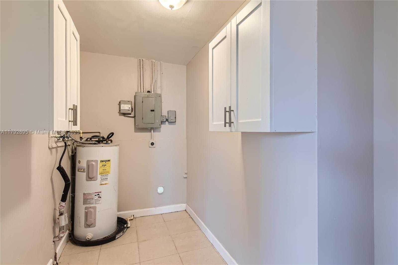 Small Image of 7740 SHALIMAR ST, Miramar Number 20