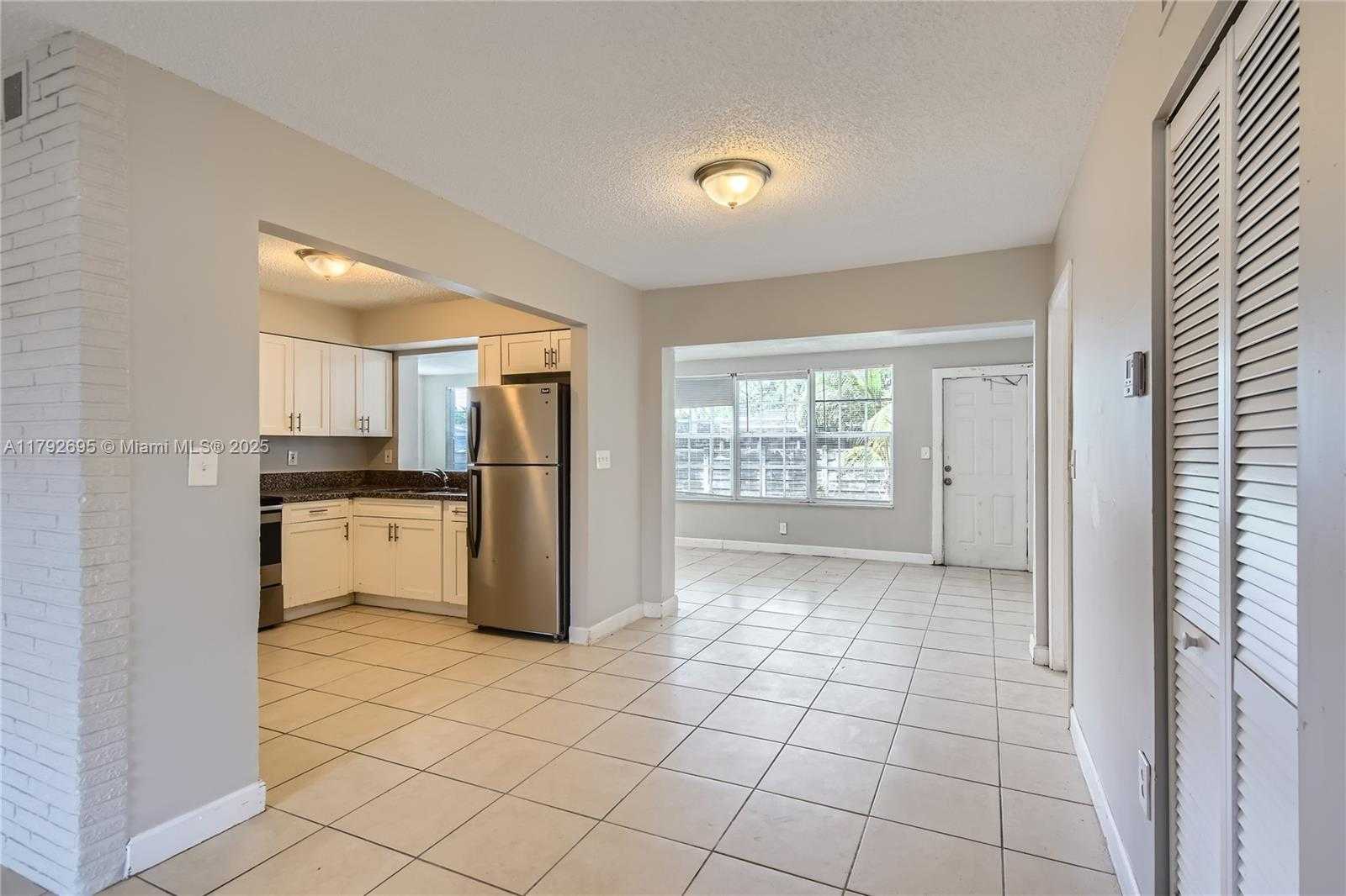 Small Image of 7740 SHALIMAR ST, Miramar Number 6