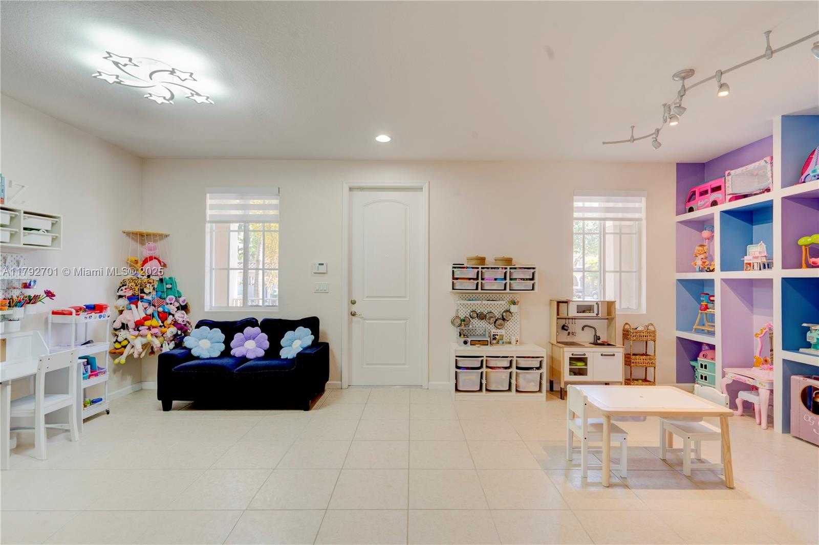 Small Image of 14230 SOUTH WEST 275TH ST, Homestead Number 17