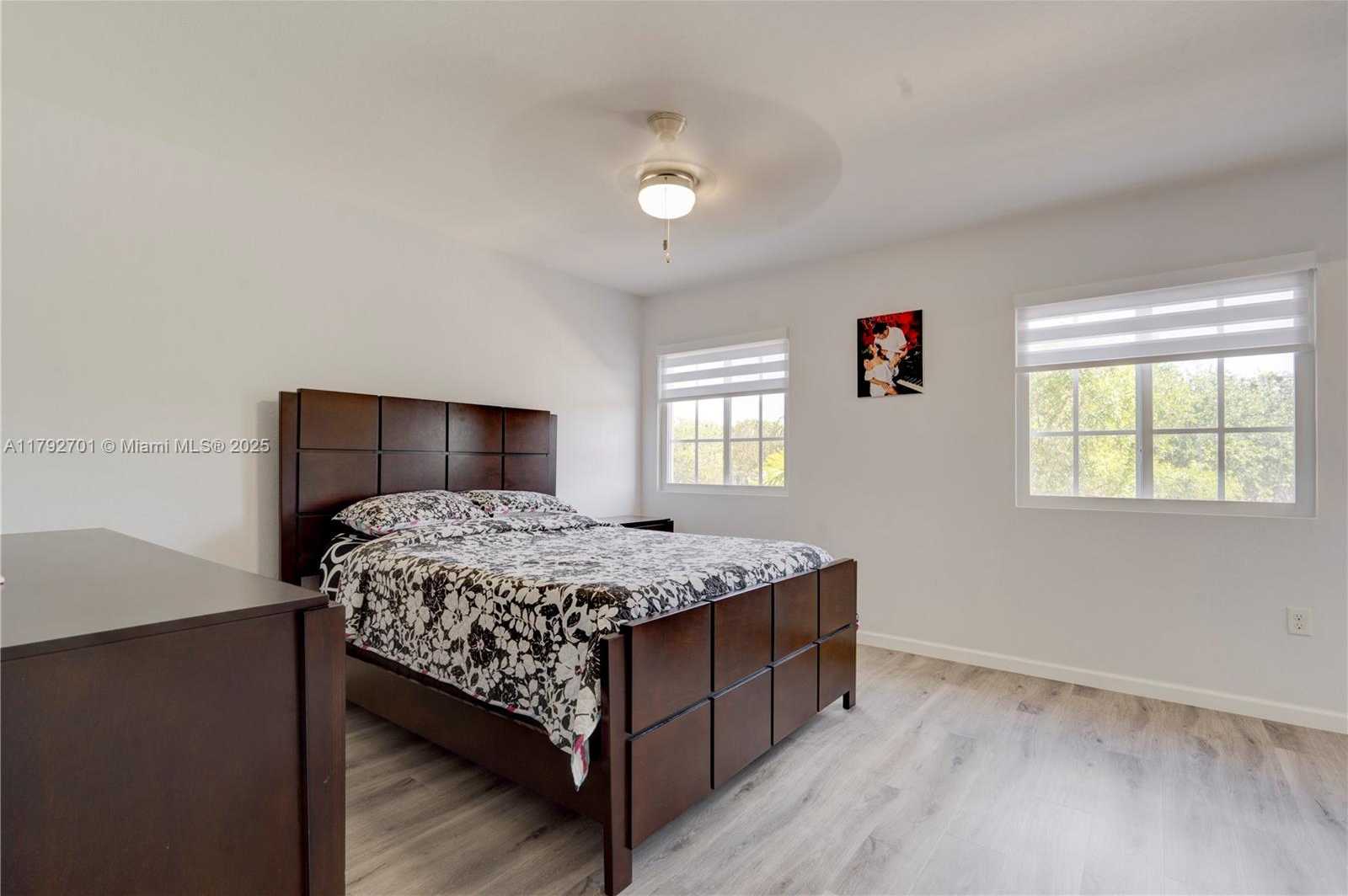 Small Image of 14230 SOUTH WEST 275TH ST, Homestead Number 31