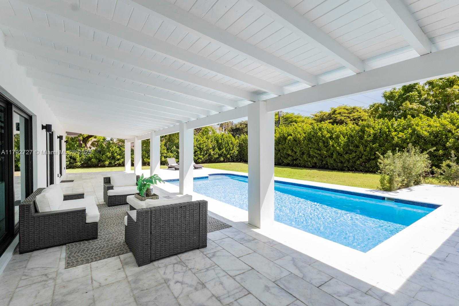 Small Image of 14405 SOUTH WEST 84TH CT, Palmetto Bay Number 17