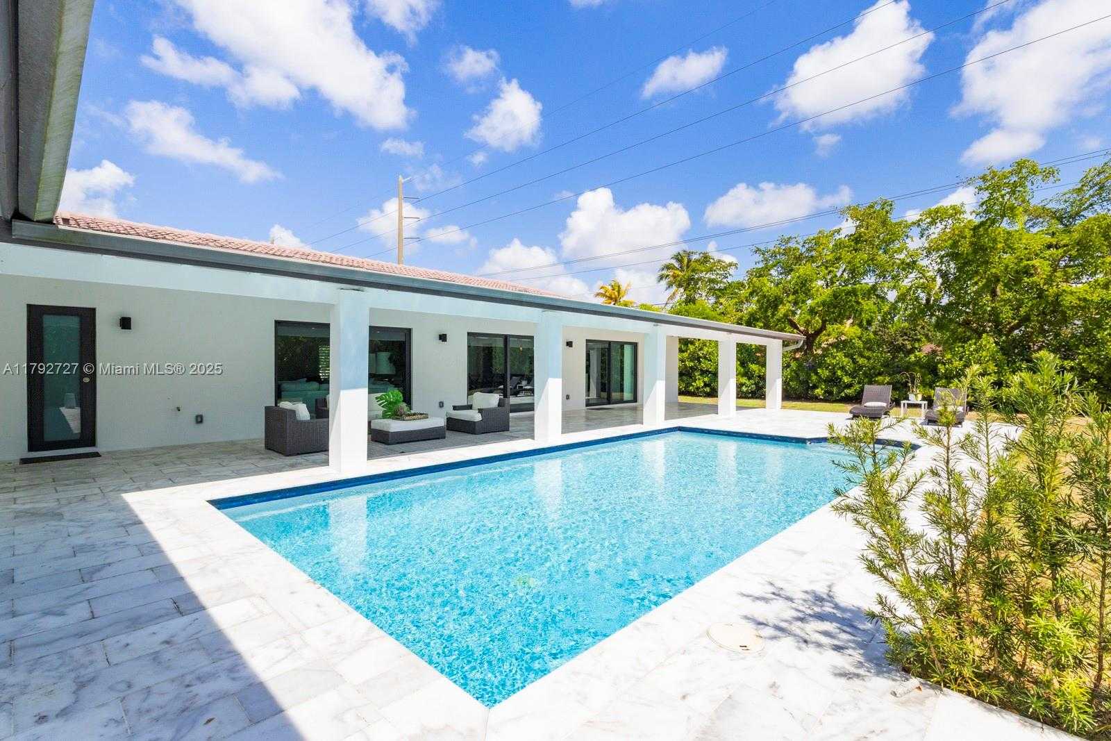 Small Image of 14405 SOUTH WEST 84TH CT, Palmetto Bay Number 19