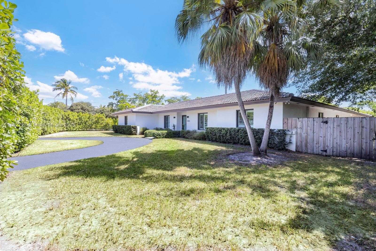 Small Image of 14405 SOUTH WEST 84TH CT, Palmetto Bay Number 3