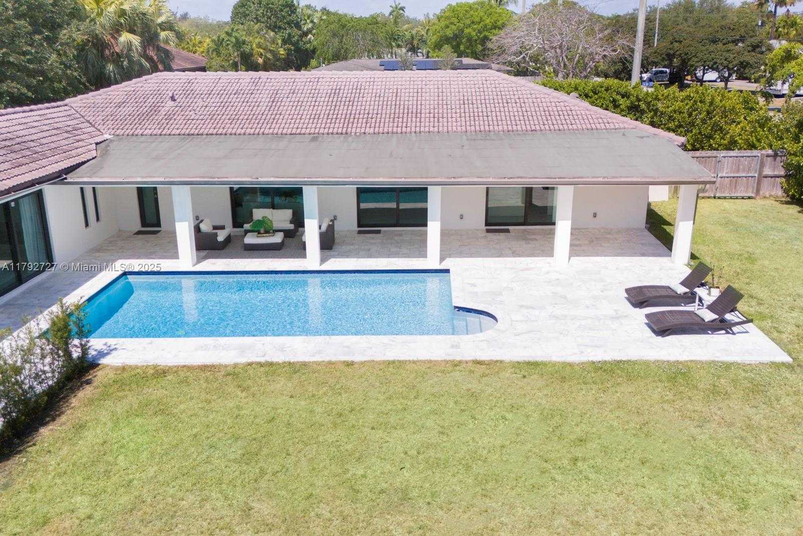 Small Image of 14405 SOUTH WEST 84TH CT, Palmetto Bay Number 33