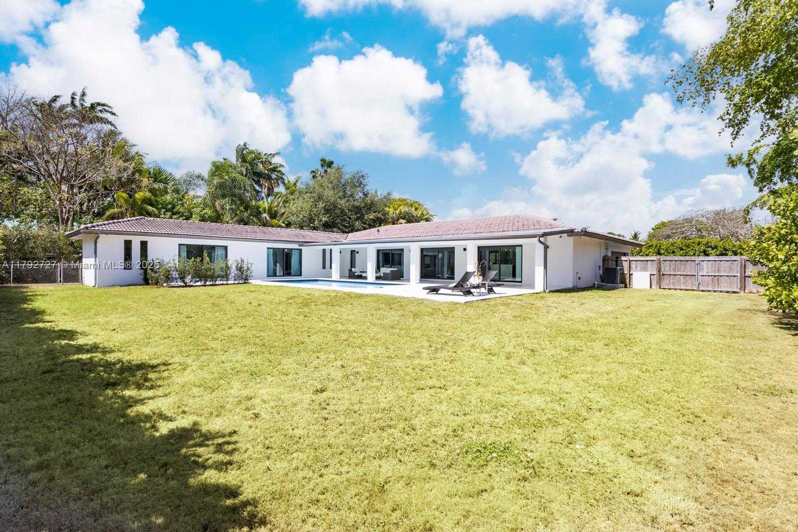 Small Image of 14405 SOUTH WEST 84TH CT, Palmetto Bay Number 34