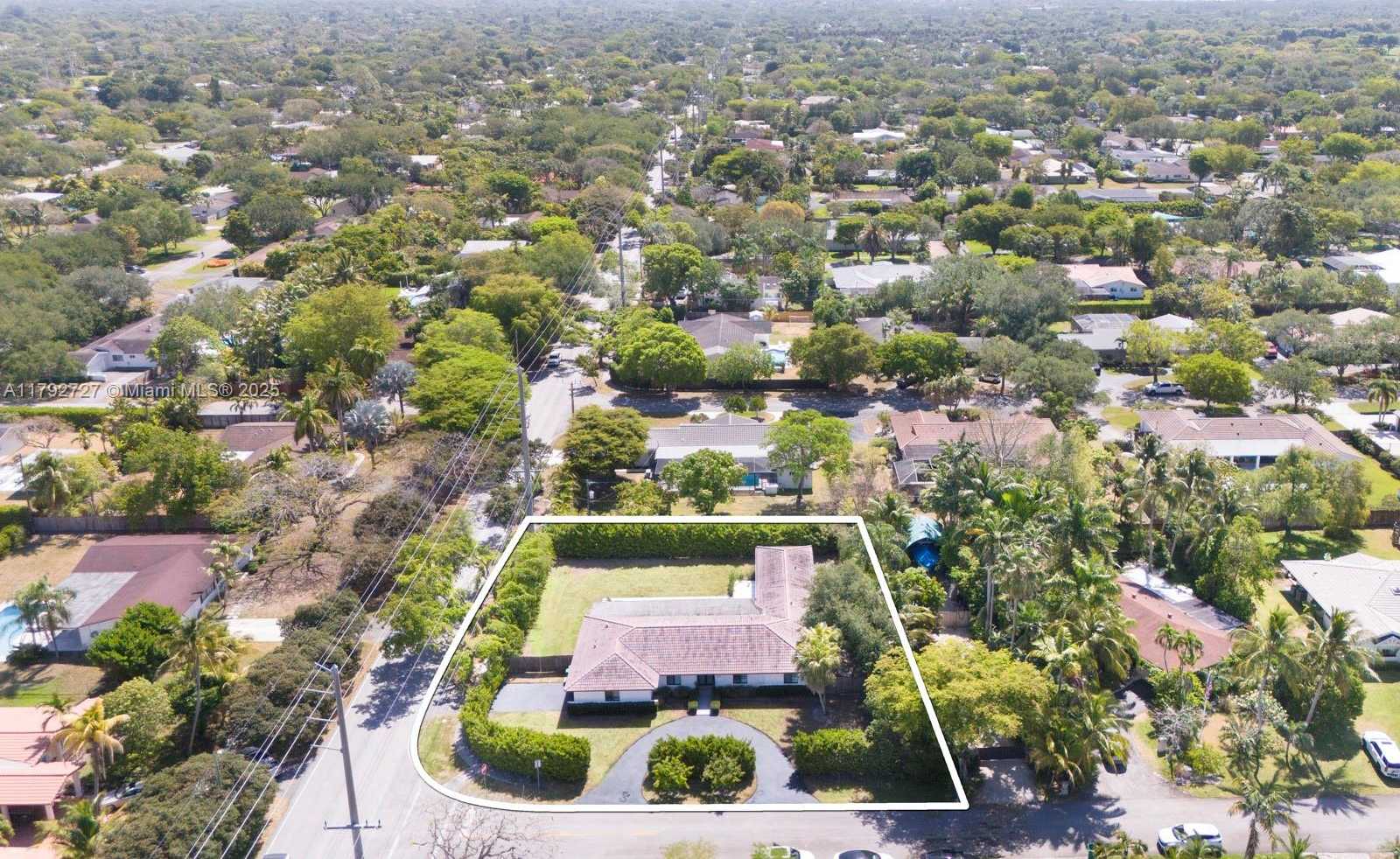 Small Image of 14405 SOUTH WEST 84TH CT, Palmetto Bay Number 39