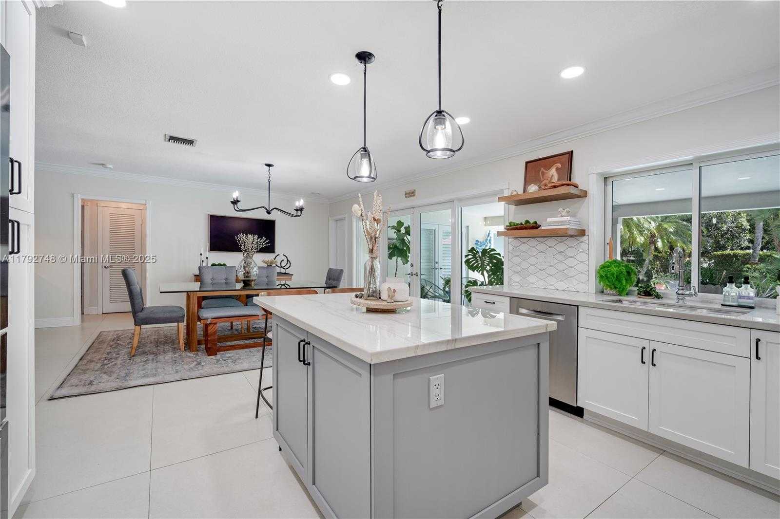 Small Image of 6860 SOUTH WEST 128TH ST, Pinecrest Number 10