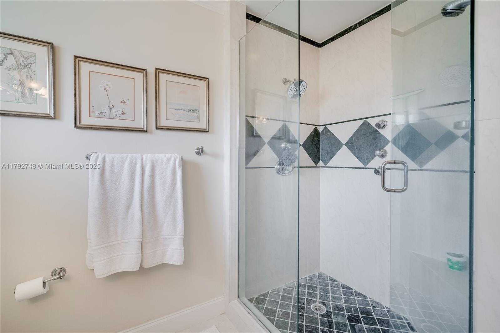 Small Image of 6860 SOUTH WEST 128TH ST, Pinecrest Number 18