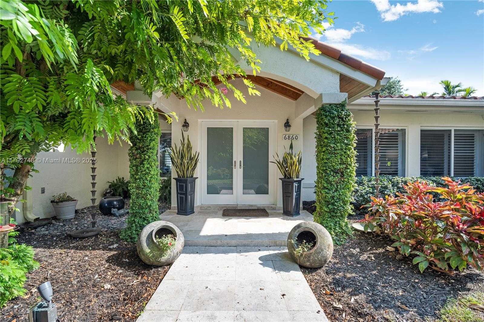 Small Image of 6860 SOUTH WEST 128TH ST, Pinecrest Number 3