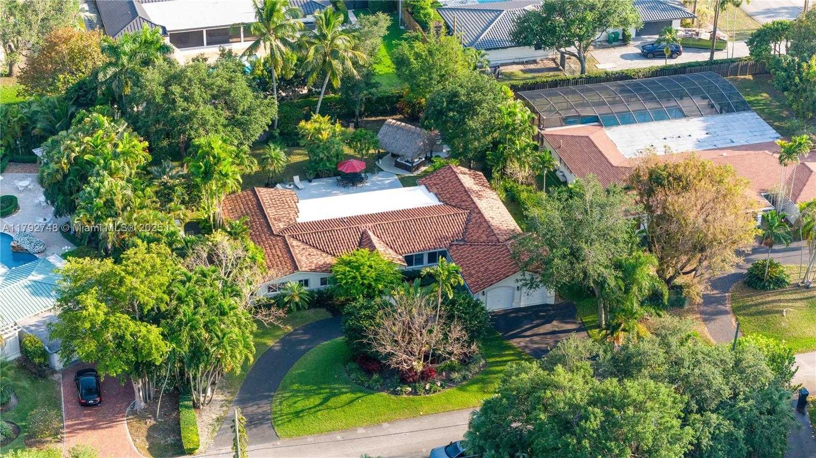 Small Image of 6860 SOUTH WEST 128TH ST, Pinecrest Number 39