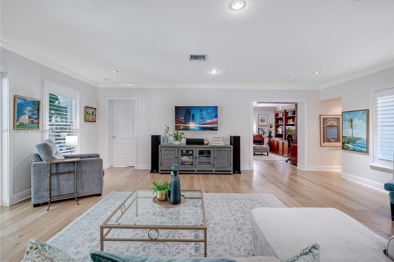 Small Image of 6860 SOUTH WEST 128TH ST, Pinecrest Number 7