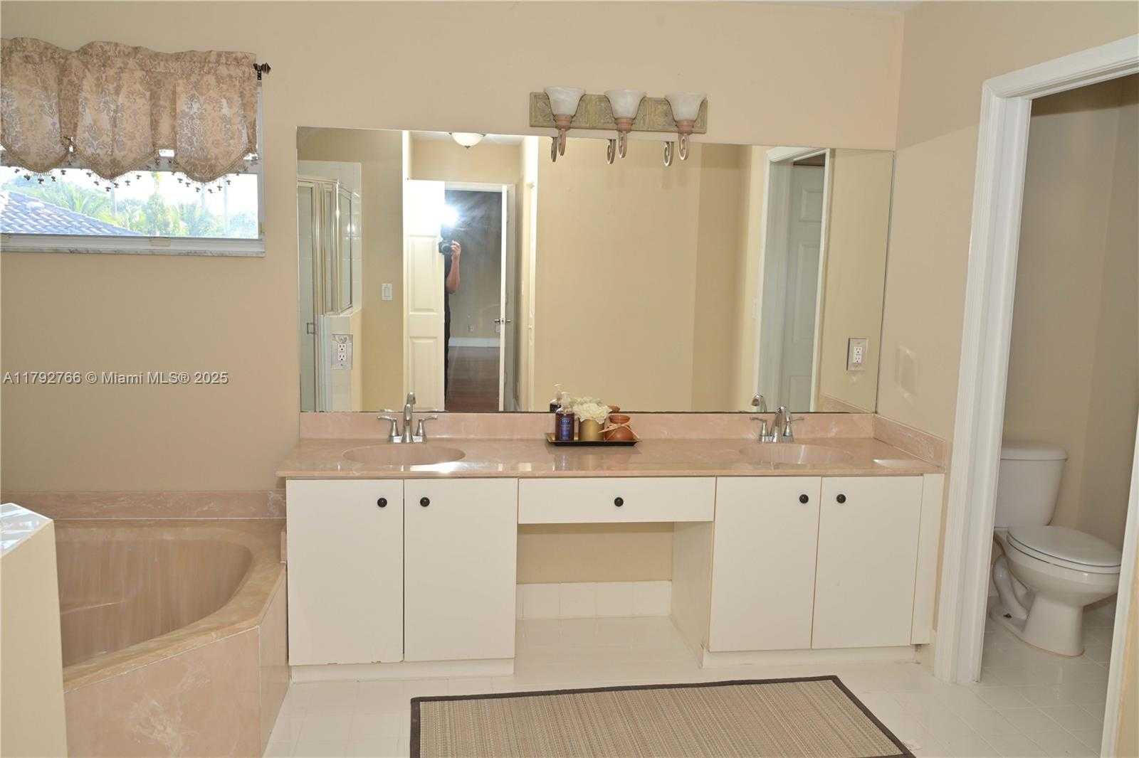 Small Image of 6777 NORTH WEST 44TH CT, Coral Springs Number 11