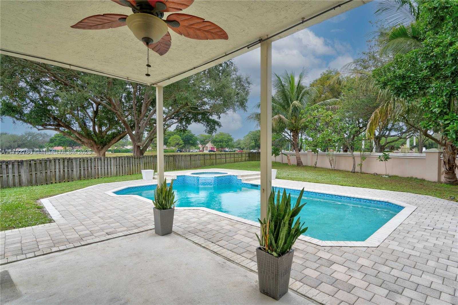 Small Image of 6777 NORTH WEST 44TH CT, Coral Springs Number 35