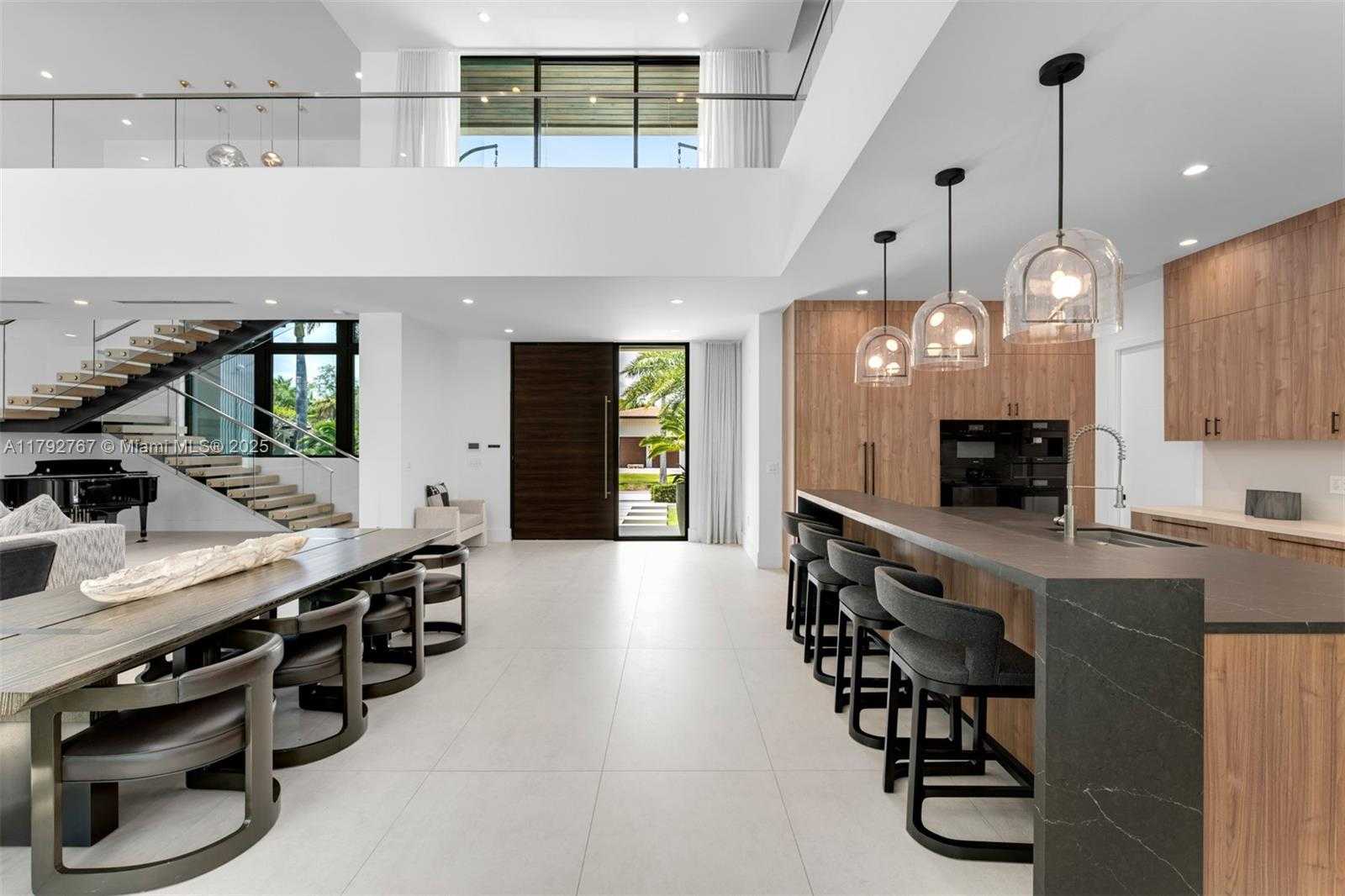 Small Image of 13180 OLD CUTLER RD, Pinecrest Number 10