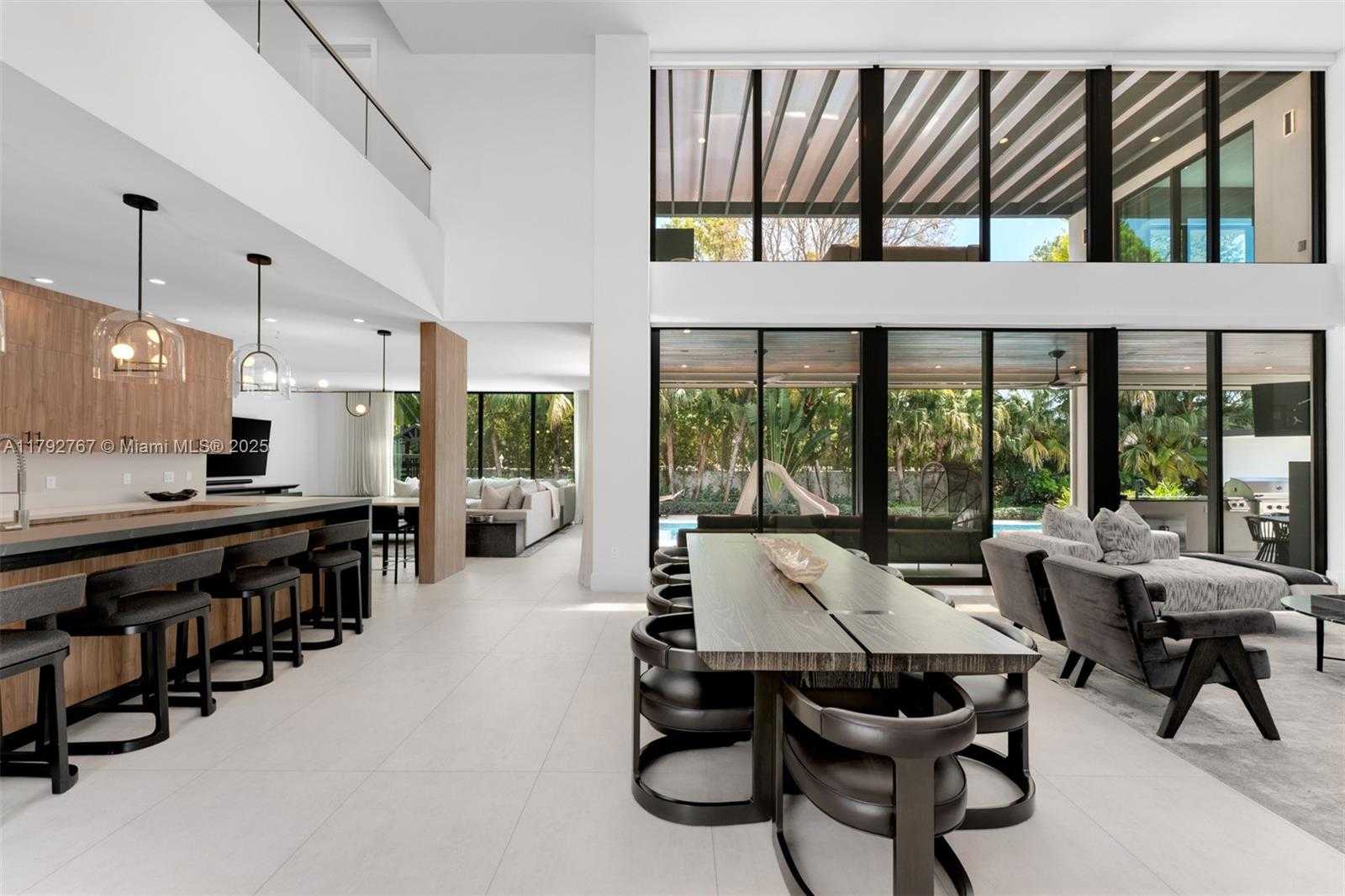 Small Image of 13180 OLD CUTLER RD, Pinecrest Number 18