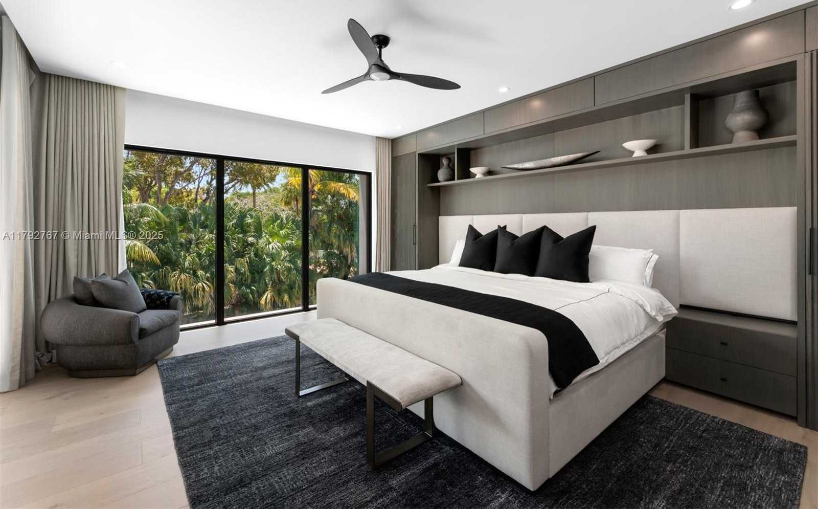 Small Image of 13180 OLD CUTLER RD, Pinecrest Number 28