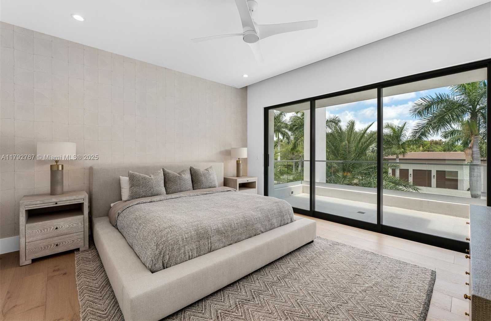 Small Image of 13180 OLD CUTLER RD, Pinecrest Number 32