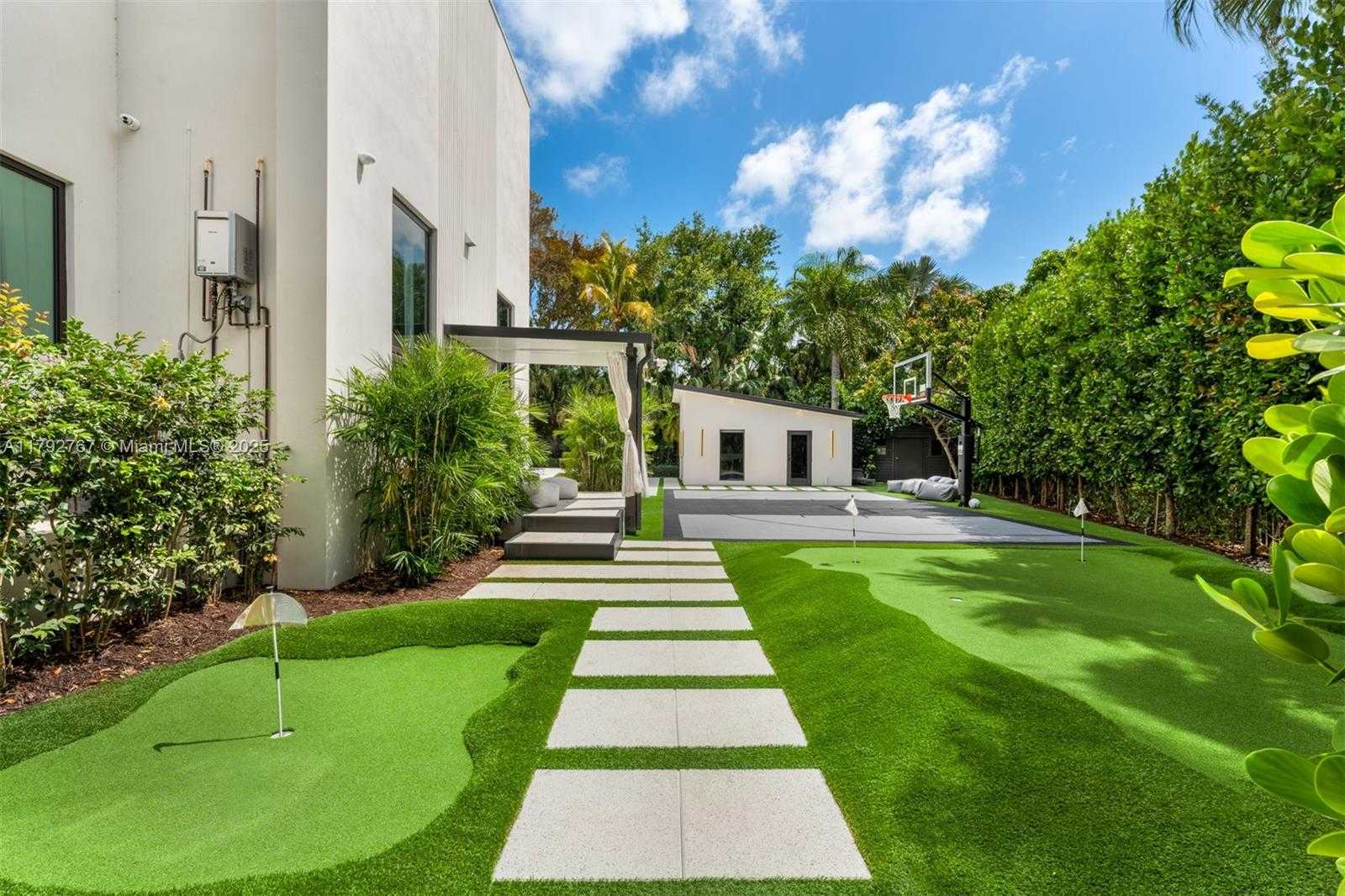Small Image of 13180 OLD CUTLER RD, Pinecrest Number 46