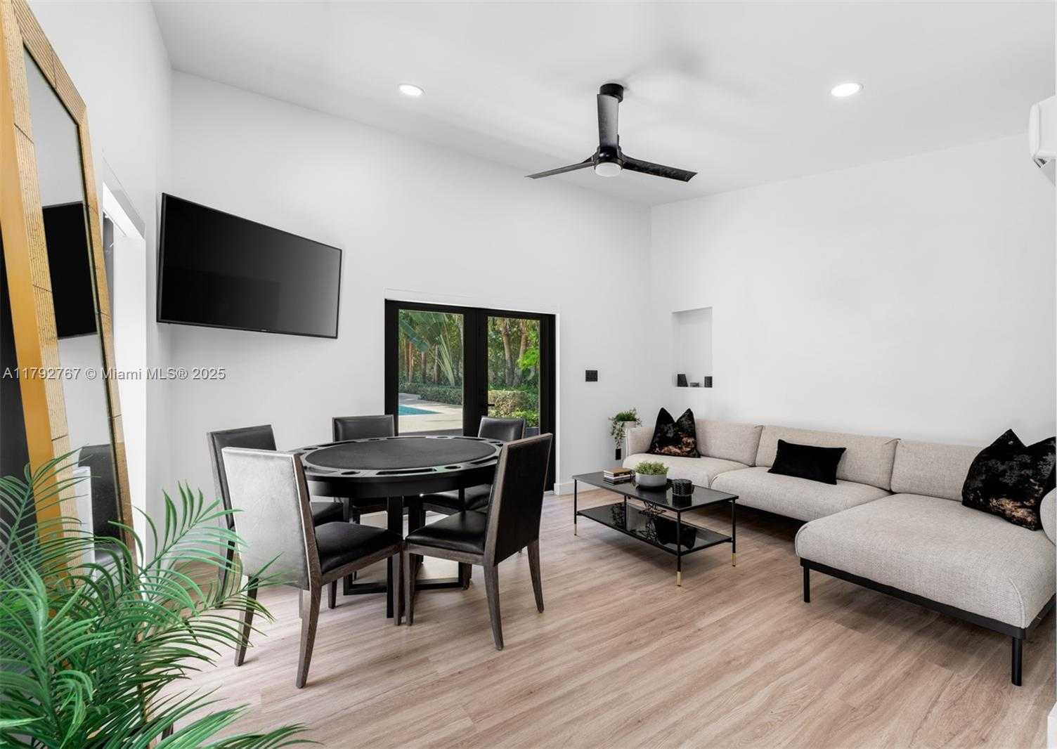Small Image of 13180 OLD CUTLER RD, Pinecrest Number 47