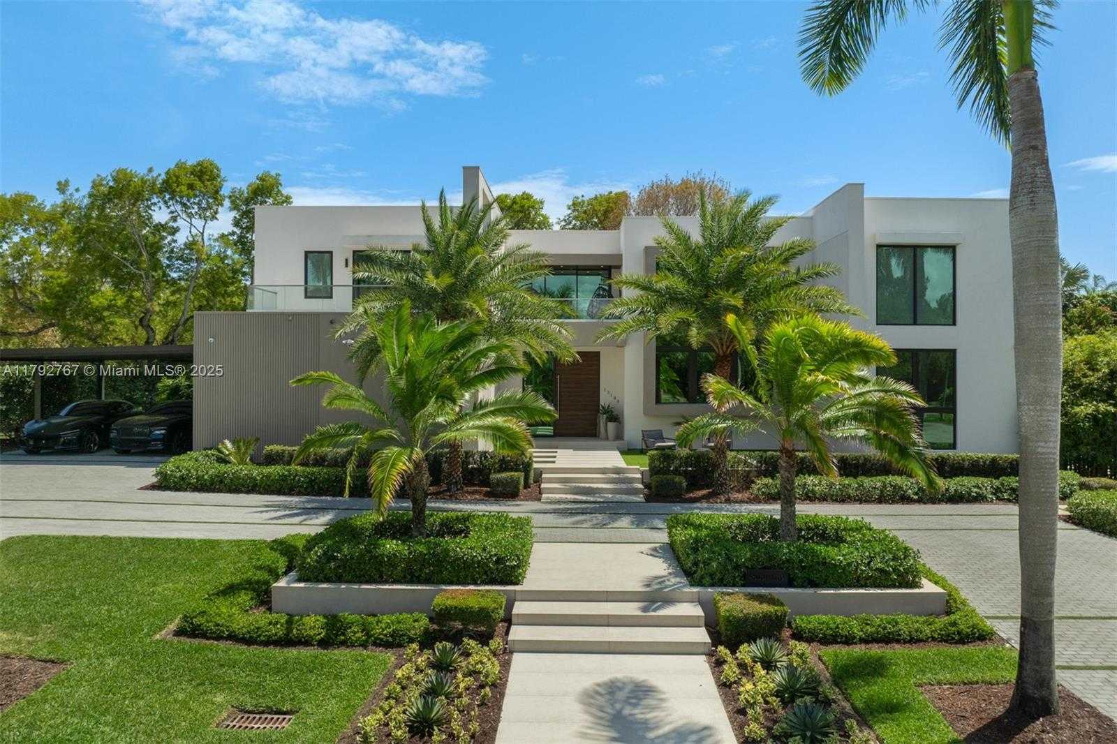 Small Image of 13180 OLD CUTLER RD, Pinecrest Number 50