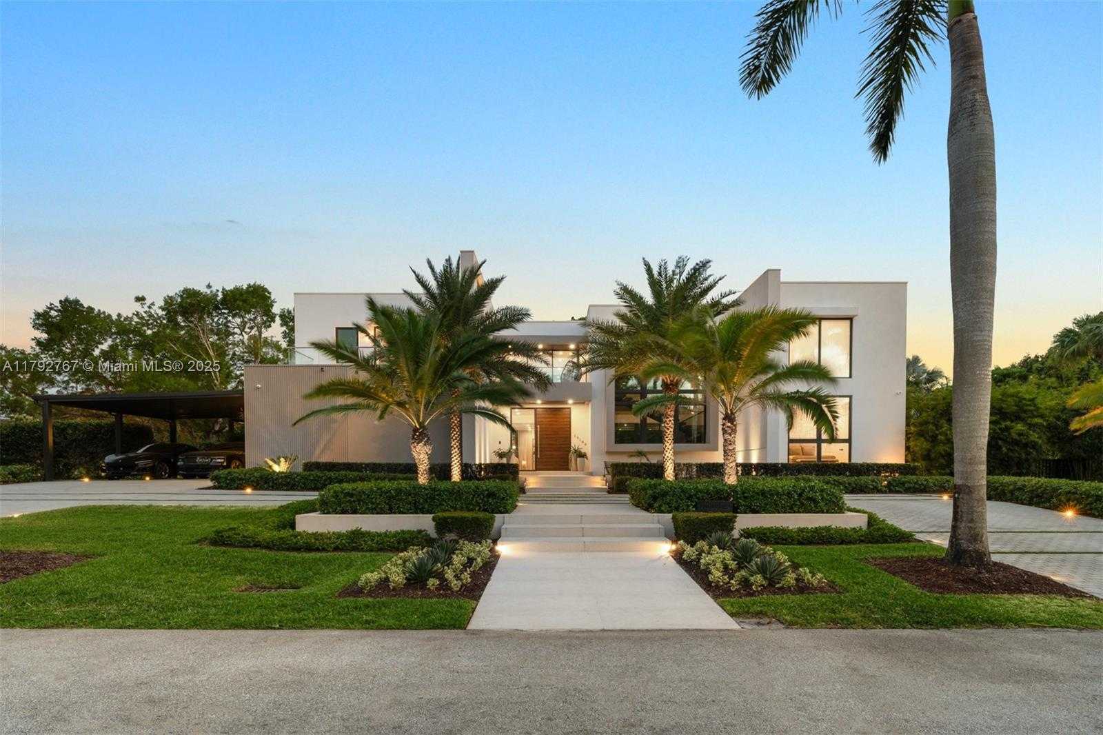Small Image of 13180 OLD CUTLER RD, Pinecrest Number 56