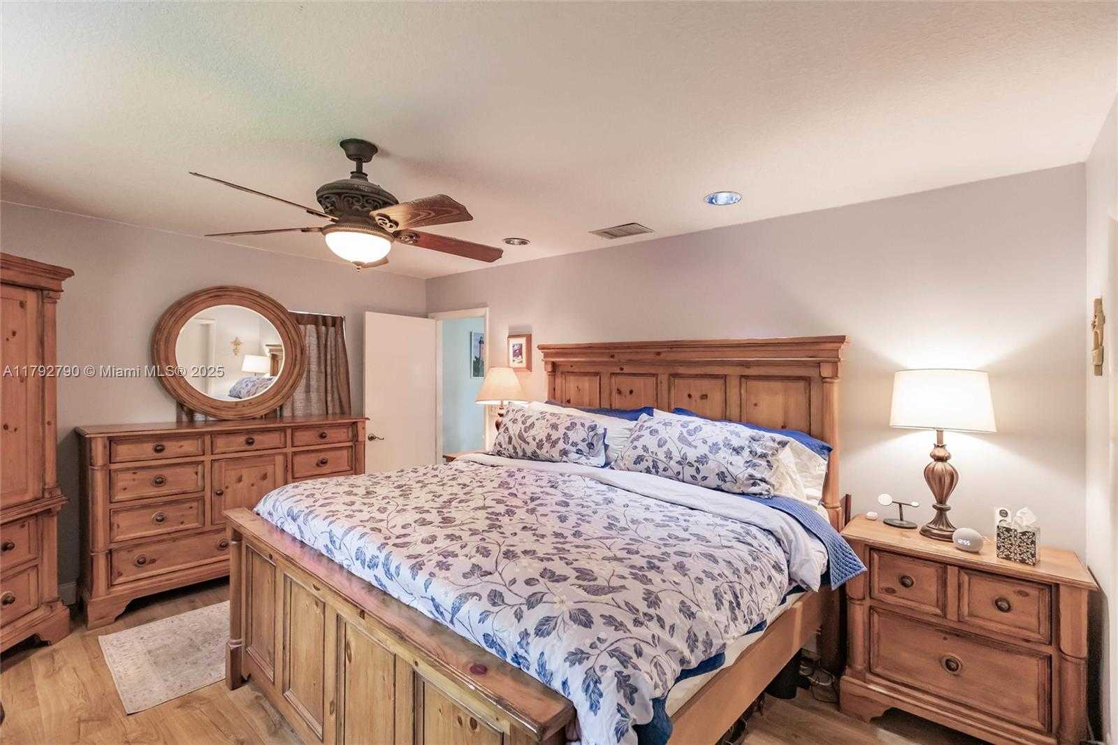 Small Image of 11560 NORTH WEST 26TH ST, Plantation Number 11