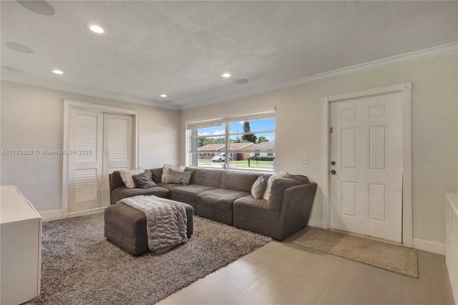 Small Image of 11450 NORTH WEST 45TH PL, Sunrise Number 12