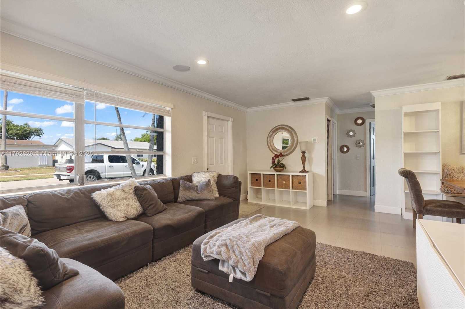 Small Image of 11450 NORTH WEST 45TH PL, Sunrise Number 16