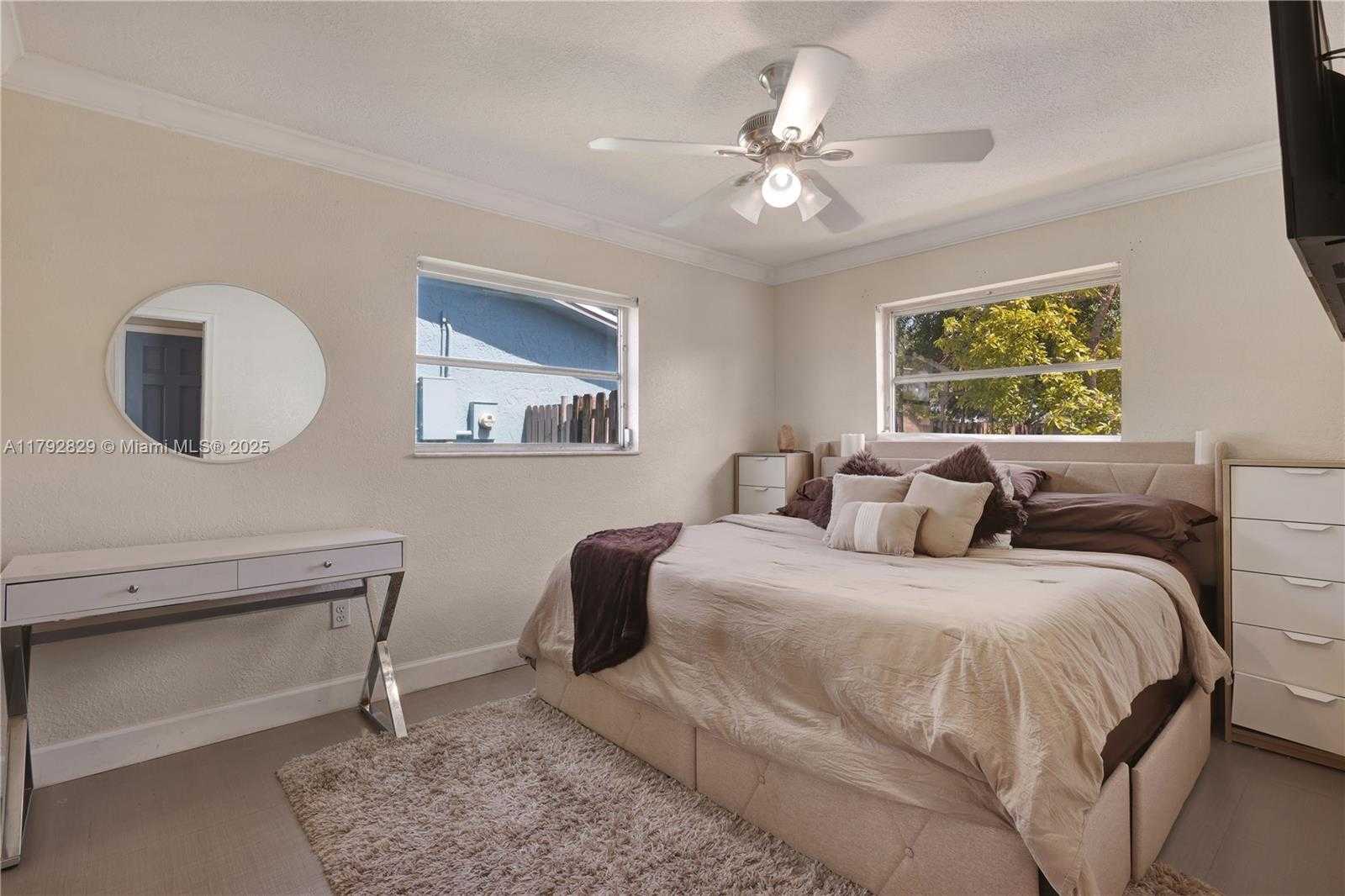 Small Image of 11450 NORTH WEST 45TH PL, Sunrise Number 19