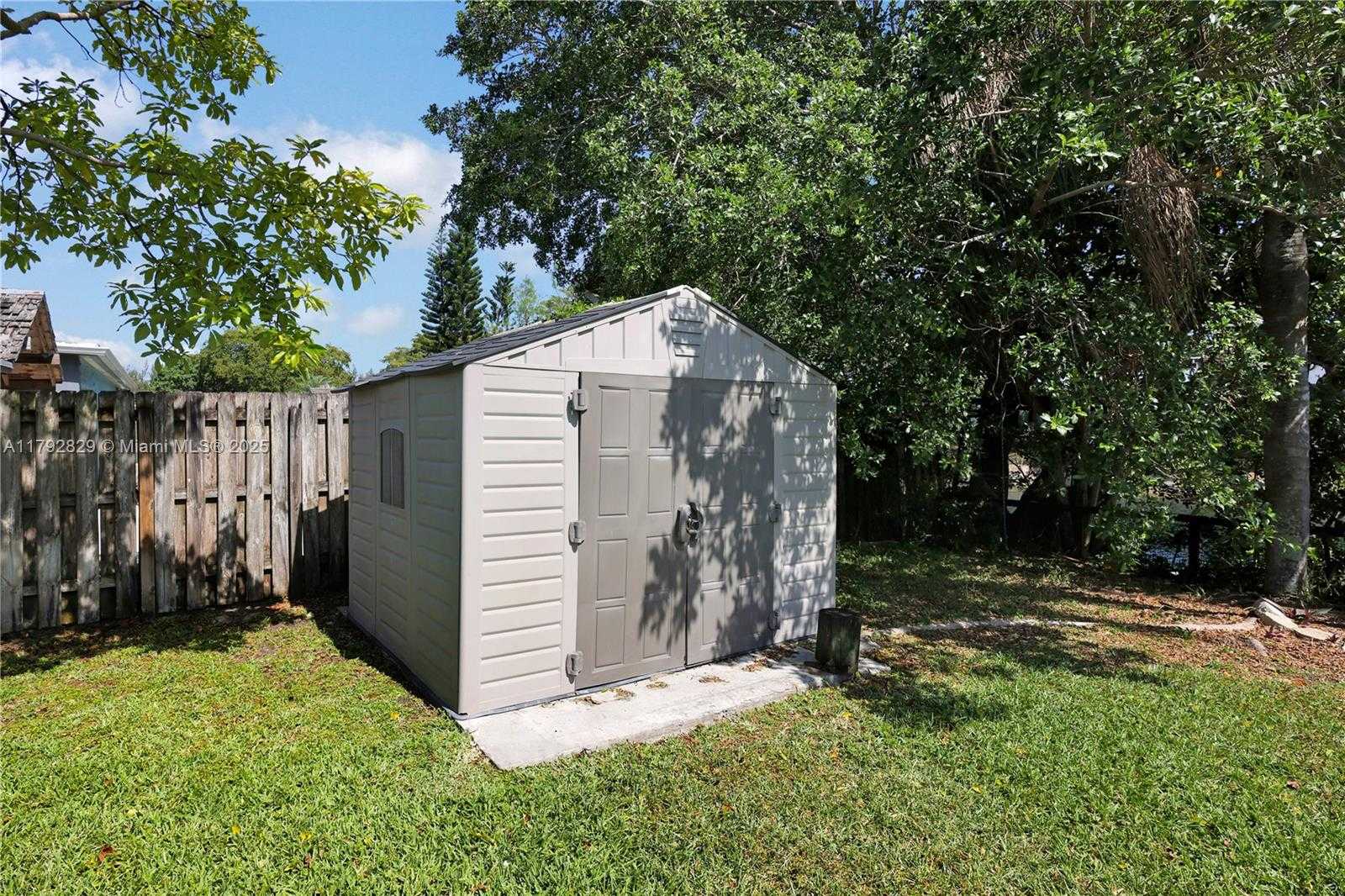 Small Image of 11450 NORTH WEST 45TH PL, Sunrise Number 28