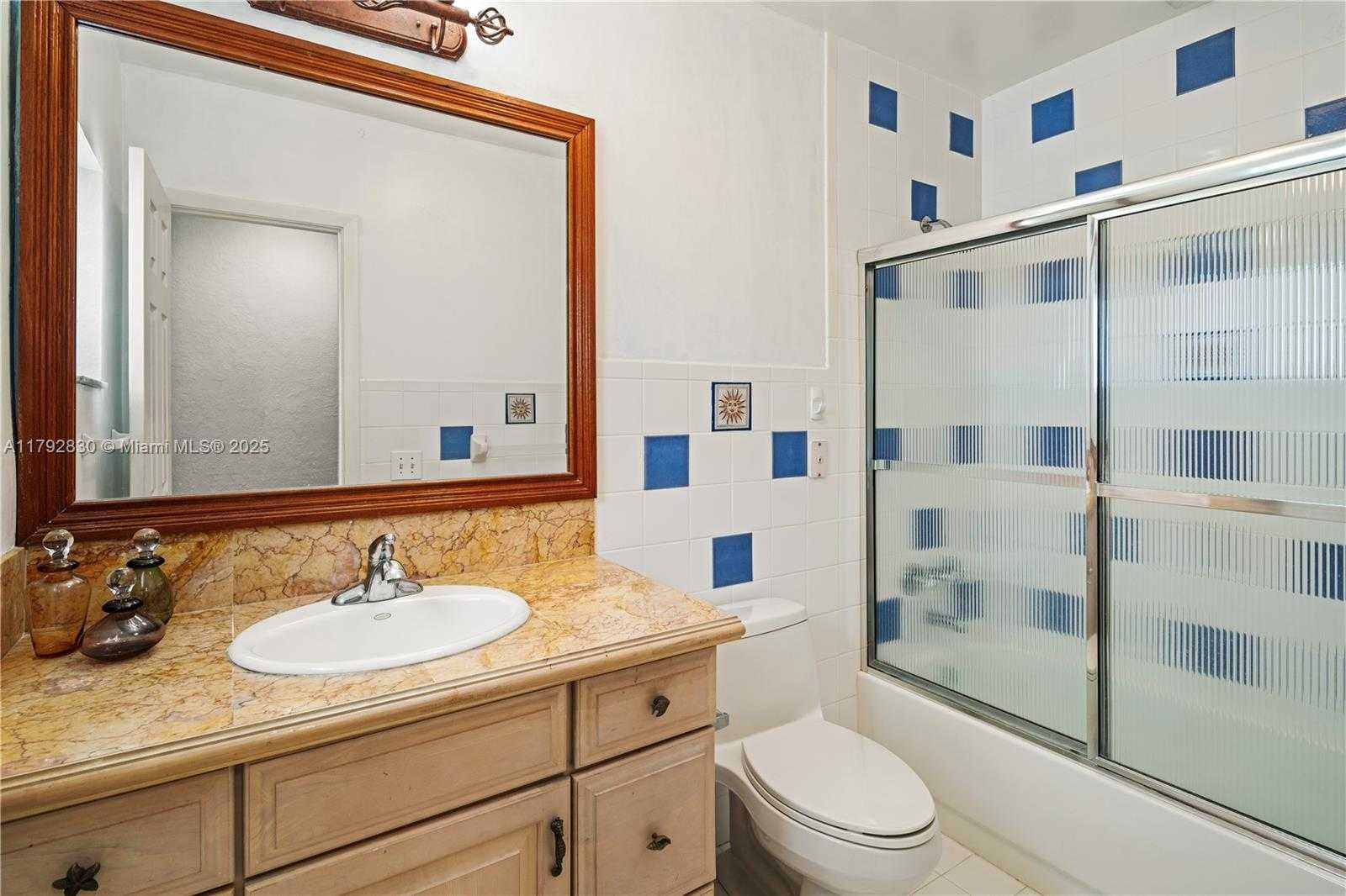 Small Image of 310 WOODCREST RD, Key Biscayne Number 15