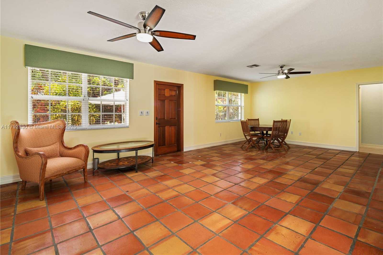 Small Image of 310 WOODCREST RD, Key Biscayne Number 3