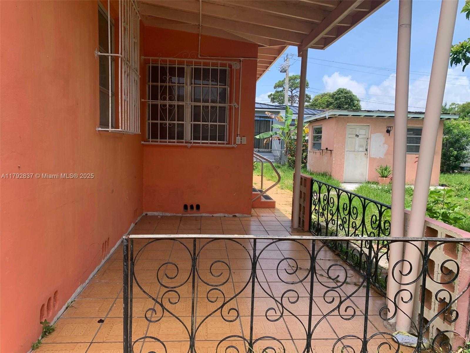 Small Image of 2381 SOUTH WEST 7TH ST, Miami Number 2